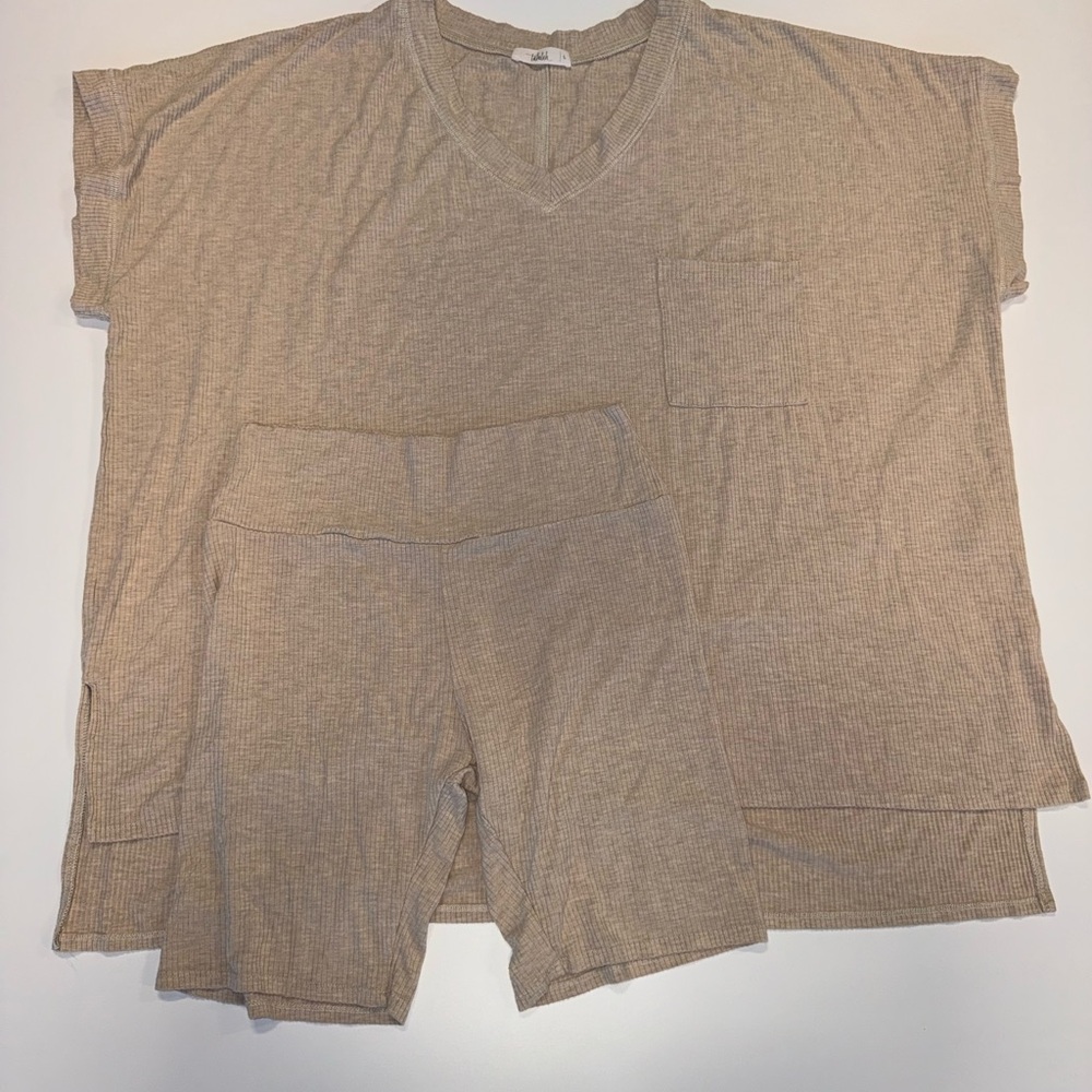 Tan V-Neck Ribbed Set - Picture 2 of 3